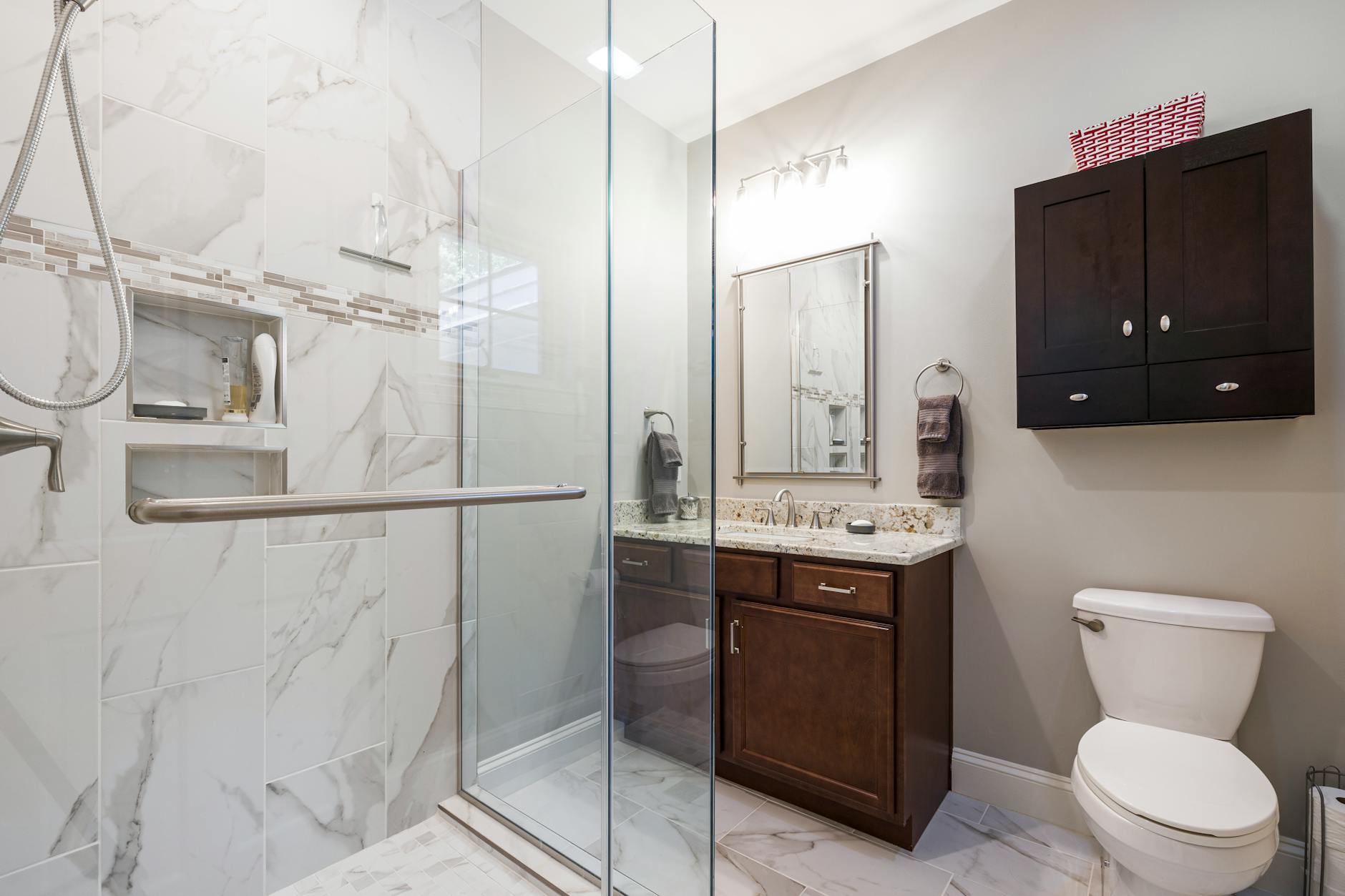 cover image 1107